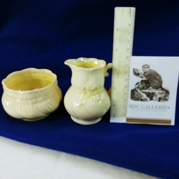 Belleek Sugar Creamer Set Ribbon and Bow Vintage Set Made in Ireland - Picture 11 of 11